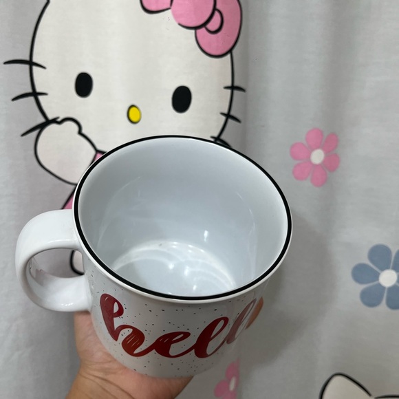 Hello kitty 20 oz mug - Picture 4 of 5